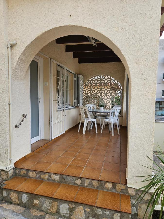 Casa Sebastian Villa L' Escala Exteriör bild
